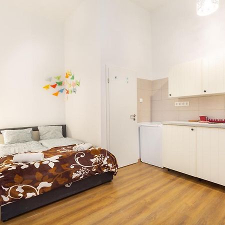 Nepszinhaz 16 Tiny Studios Budapest Esterno foto