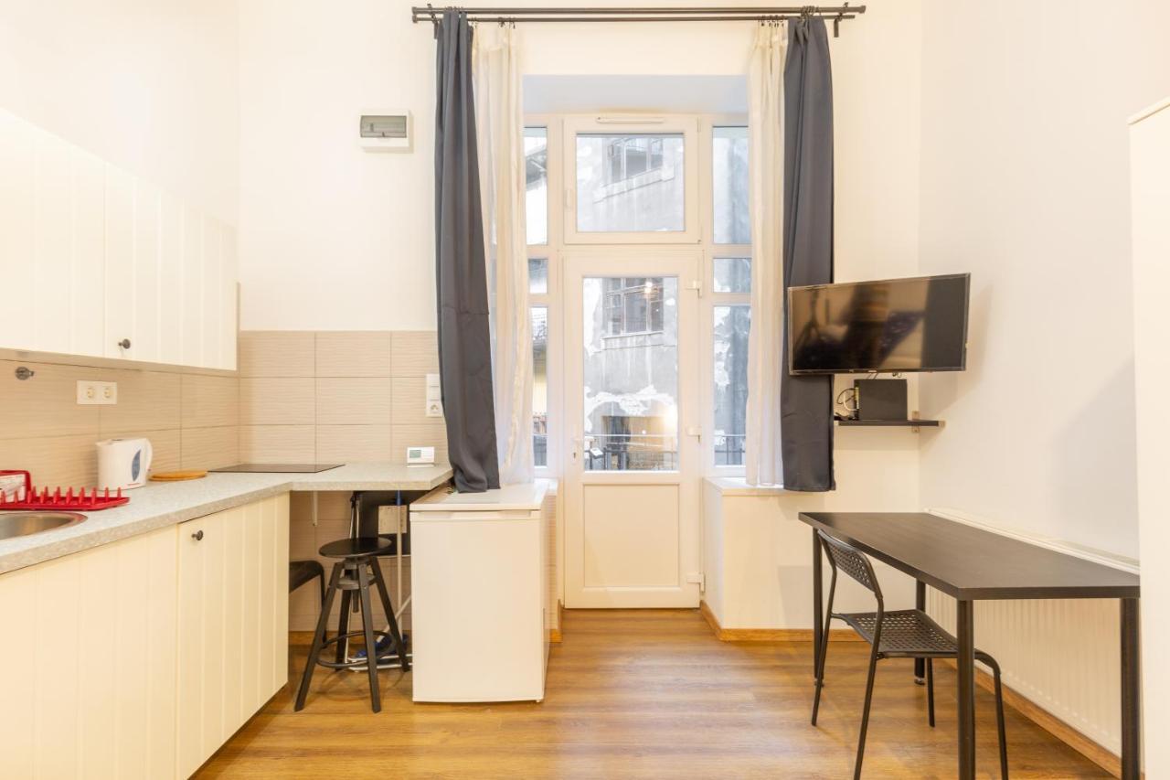Nepszinhaz 16 Tiny Studios Budapest Esterno foto