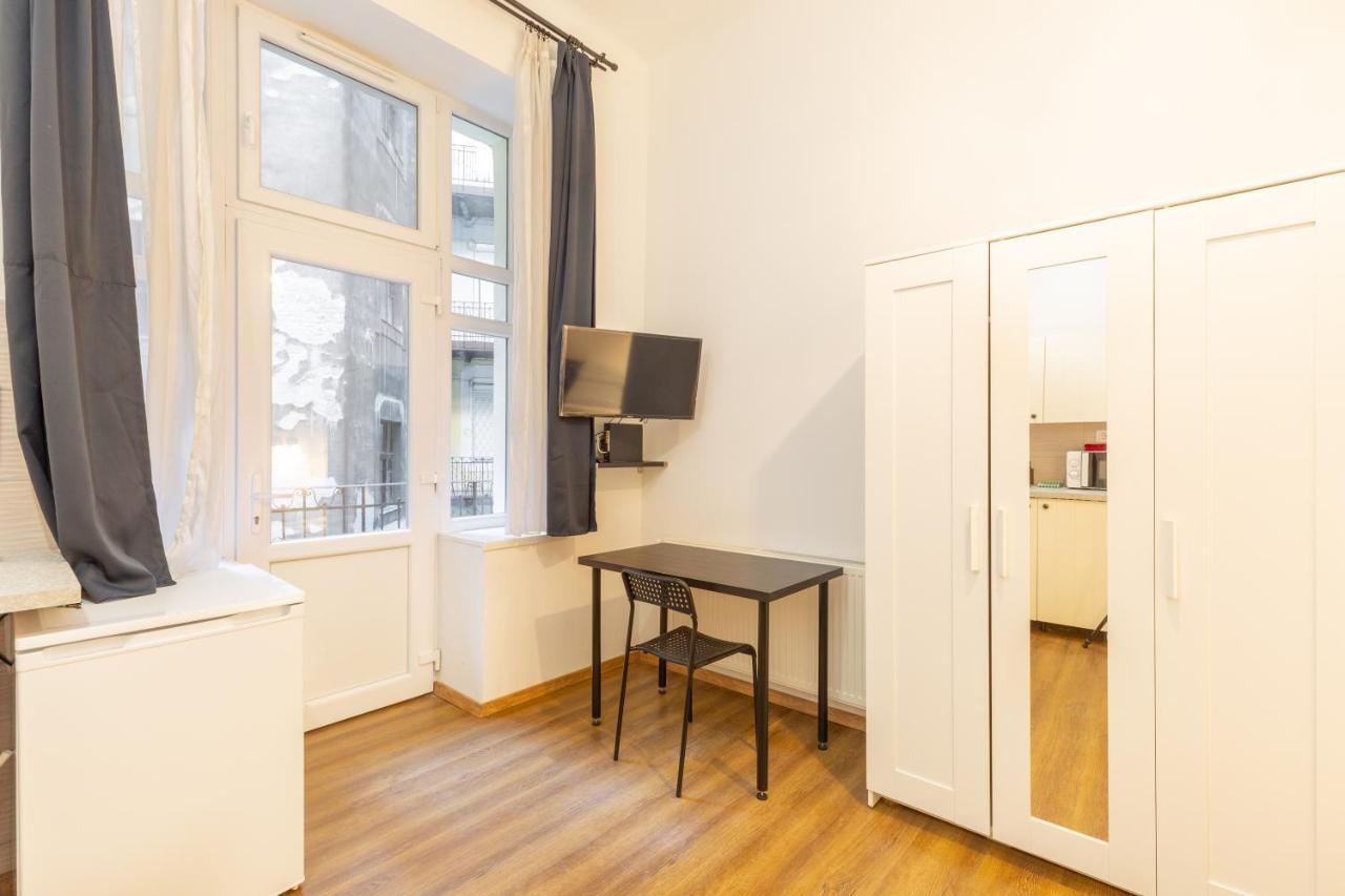 Nepszinhaz 16 Tiny Studios Budapest Esterno foto