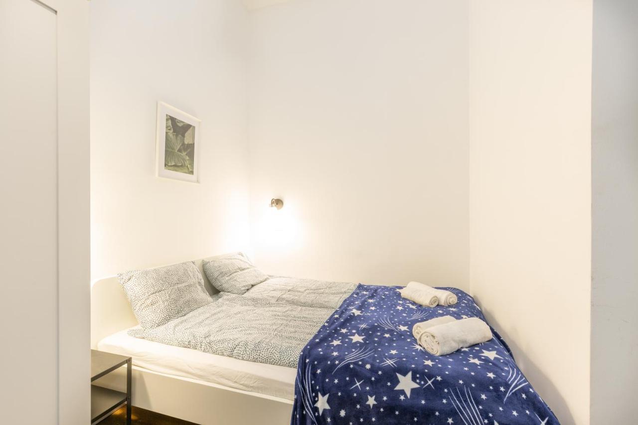 Nepszinhaz 16 Tiny Studios Budapest Esterno foto